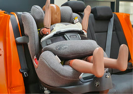 Neonati, bambini e sicurezza auto